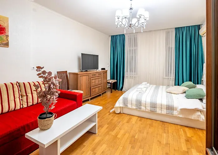 Just Another Comfy On The Main Squere. 2 Bedrooms, Own Heating, Ac * Львов